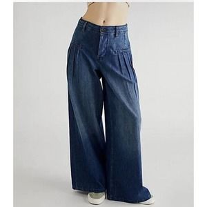 019. Free People Charlie Wide Leg Jeans Size 30 High Rise New